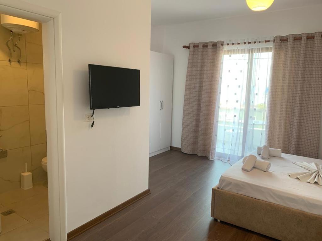 Apartament Enia's & *