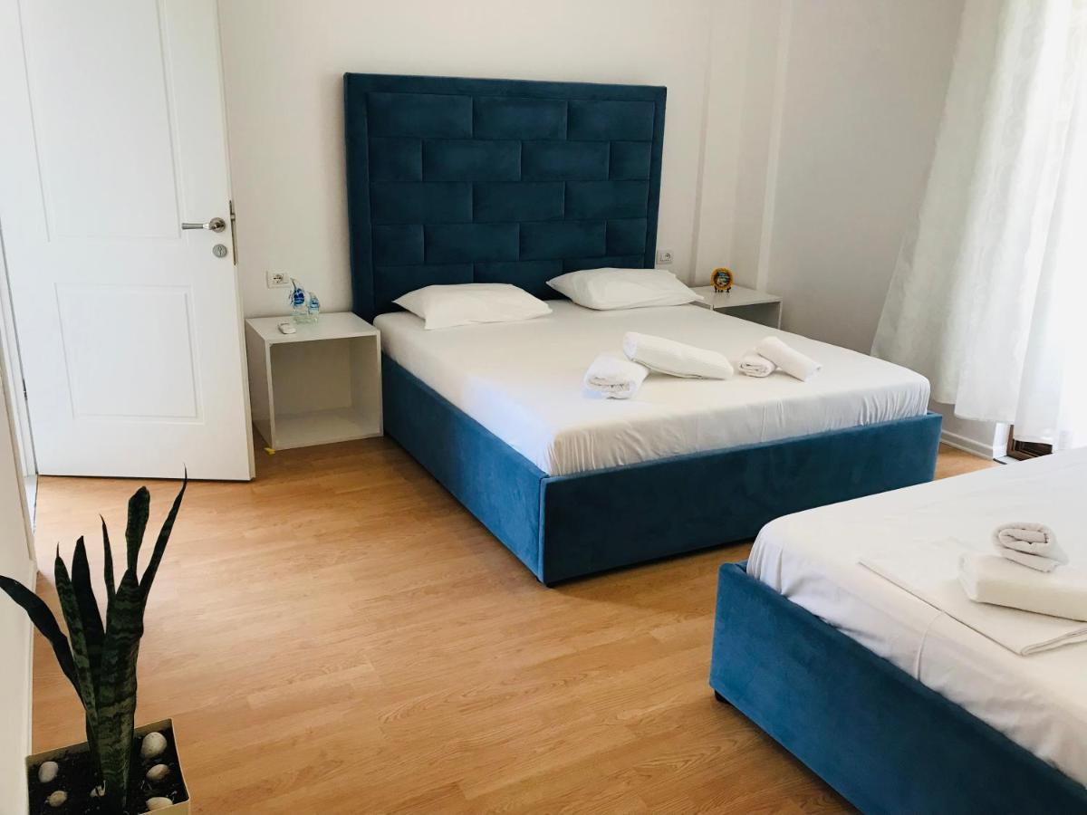 Apartament Enia's & *