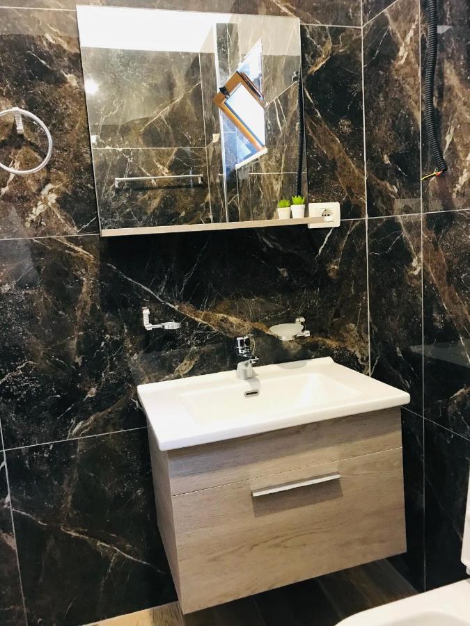 Apartament Enia's & Saranda